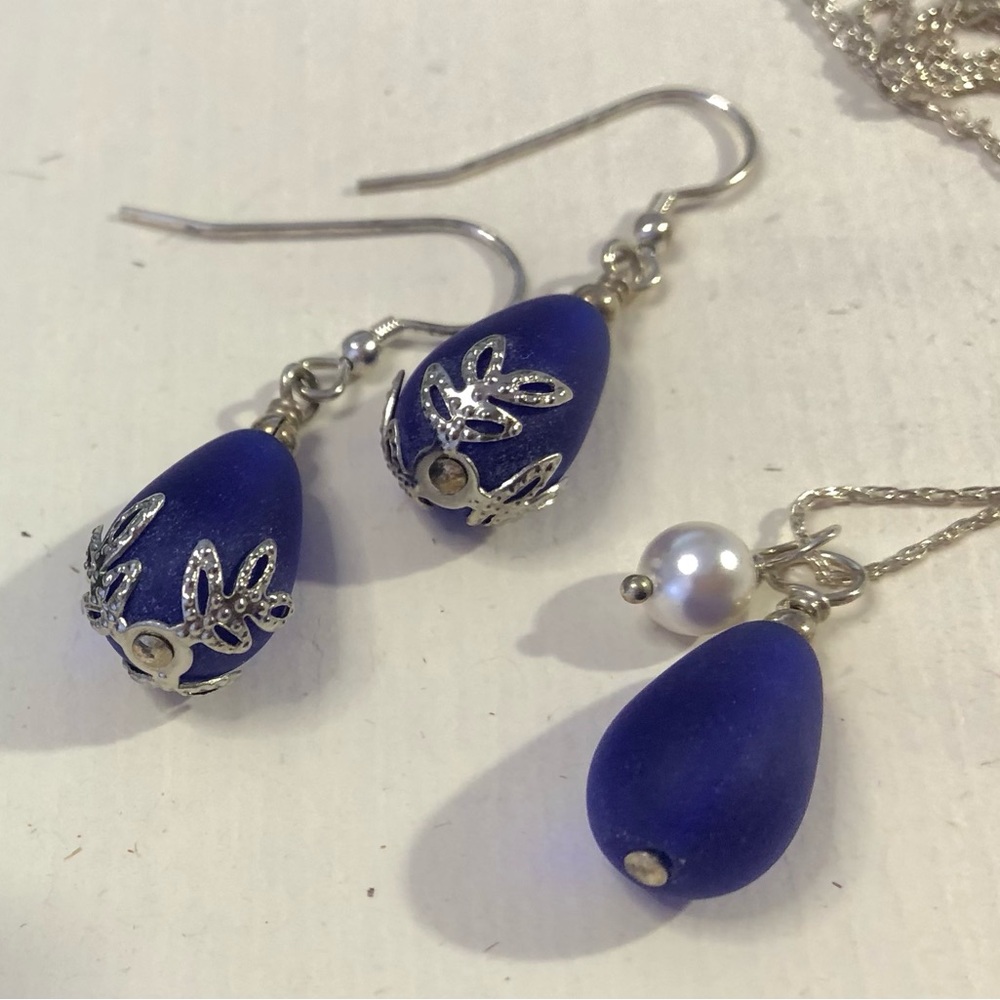Sterling Silver and NAVY blue glass bead earrings and pendant set HANDMADE
